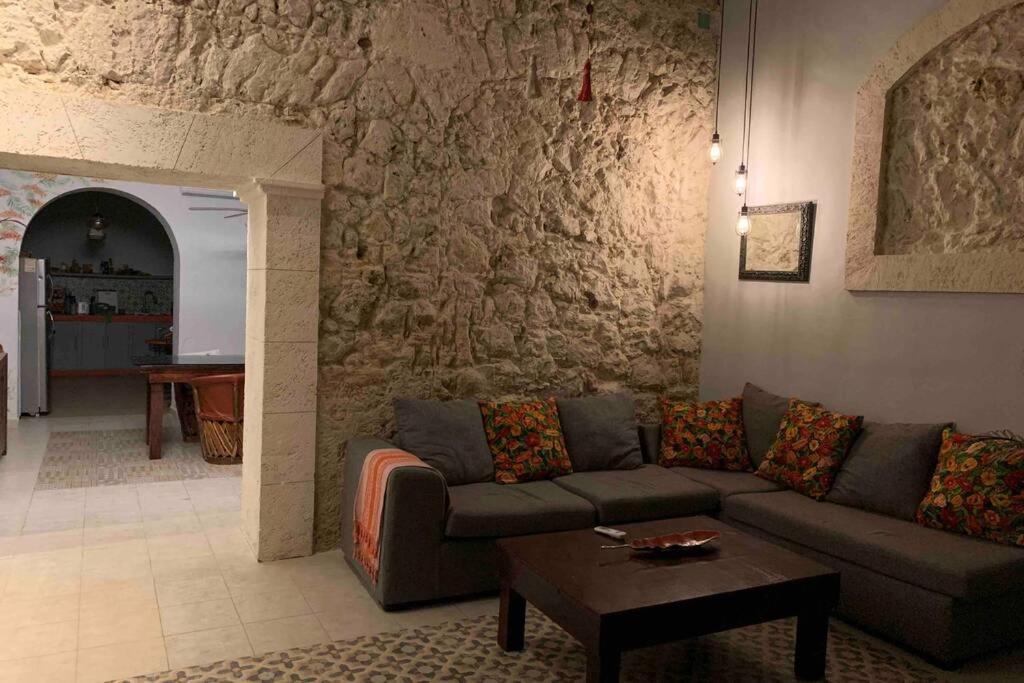 Casa El Flamboyán Dentro De La Ciudad Amurallada Сasa de vacaciones *