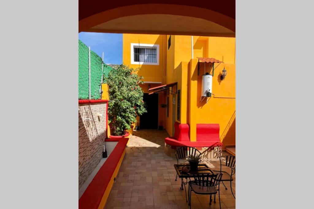 Casa El Flamboyán Dentro De La Ciudad Amurallada Сasa de vacaciones